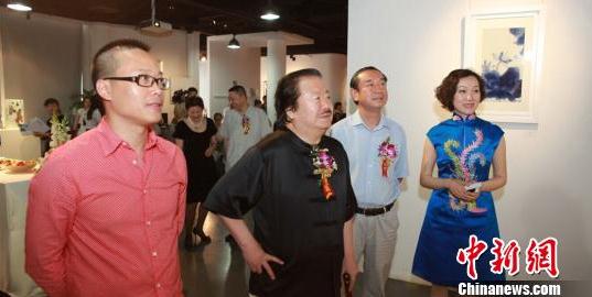 ����ˮī��������չ��������