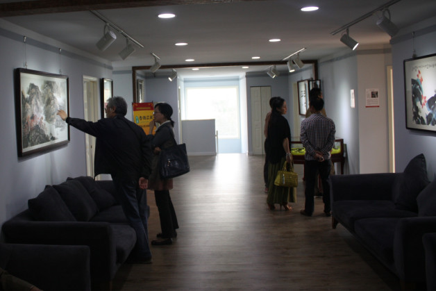 ����������¹ݿ��� ��Ļչ��ע����������