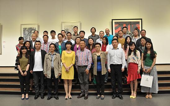 �ɶ��л���Э��������ʽ���� �������������Ƚ���չ