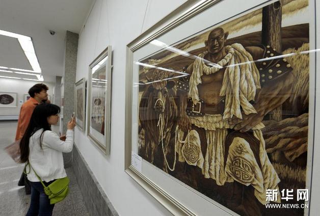 ���ɹ��������滭��������չ���ͺ�����Ļ