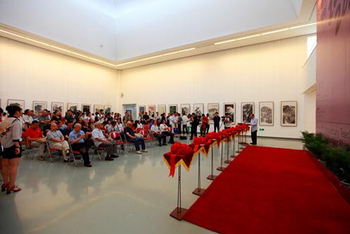 �й����һ�Ժ��ʦ�������ھ�չʾ10��ɽˮ����ѧ�ɹ�