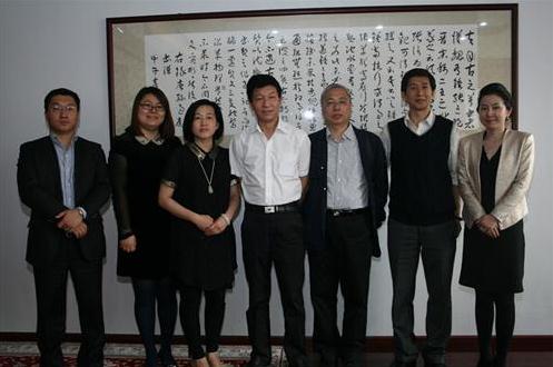 专访姜洪:经济学者中岀色的书者