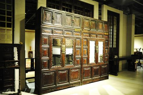 “印记.乡愁”---景峰美术馆馆藏晋作家具、匾额、楹联展举办