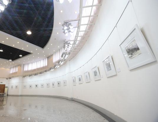 ����•����������Ʒչ���Ͼ�����ѧԺ��Ļ