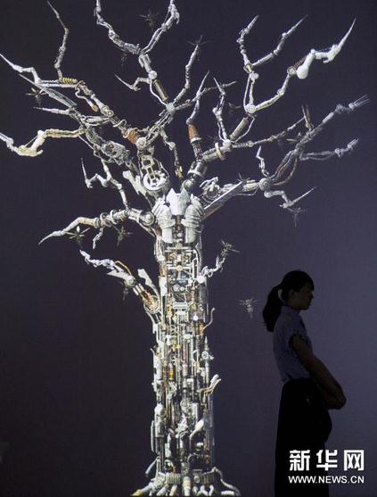 �Ͼ�����ѧԺ�ٰ�2014���ҵ����Ʒ��չ