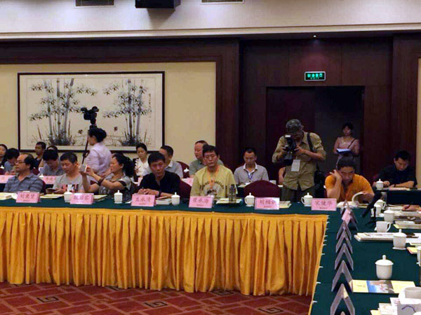 ������̶�ٰ촫�а�ʯ�����������Ļ�ǿ����̸��