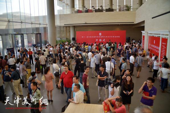 �����������Ʒչ����ѡ������Ʒ��800��