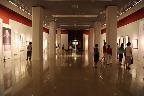 �й������ݵ����鷨����չ�ھ���Ļ