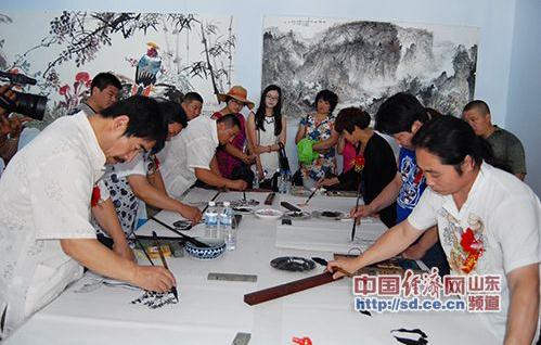 ��������ʵ�������������黭������չ���ݰ�չ