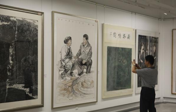 ��12�����ʡ������Ʒչ��������ѧԺ��Ļ