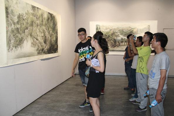 ���˽�ɽˮ����Ʒչ�������ɹŰ�ͷ������