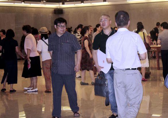 �幬�黰���ʹ���Ů�������Ʒչ�ھ���Ļ