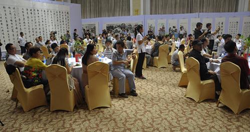 ɽ��̫ԭ�ٰ츴���� �����顱��󻪸������黭չ