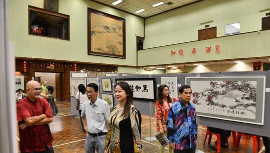 �������ǿͼ������黭չ��¡����Ļ