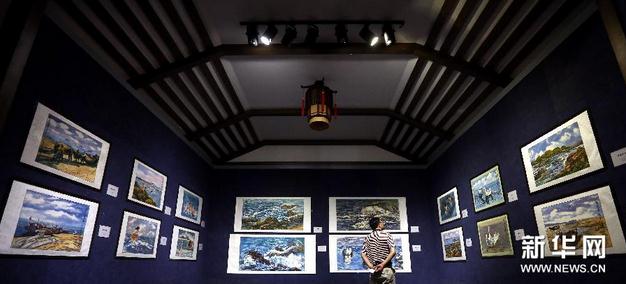 �ŷ����滭��Ʒչ����������Ļ