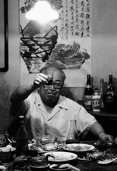 民国画家80年代珍贵留影:瞬间定格真性情