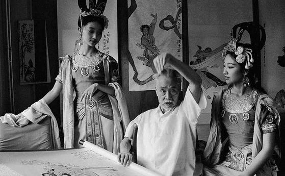 民国画家80年代珍贵留影:瞬间定格真性情