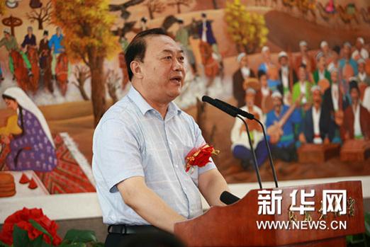 �½�����ᵶ��ũ�񻭽����㱨չ�ھ���Ļ