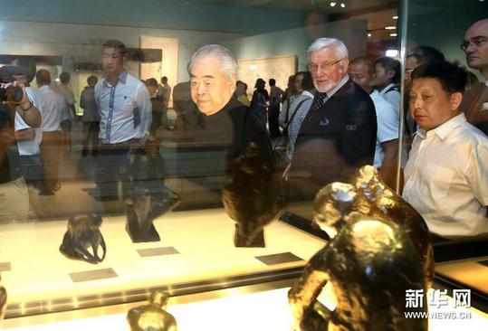 ����������뷶���滭��չ���Ҳ���ݿ�Ļ