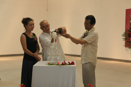 ������ϵ��չ�����Ϲ���������¡�ؿ�Ļ