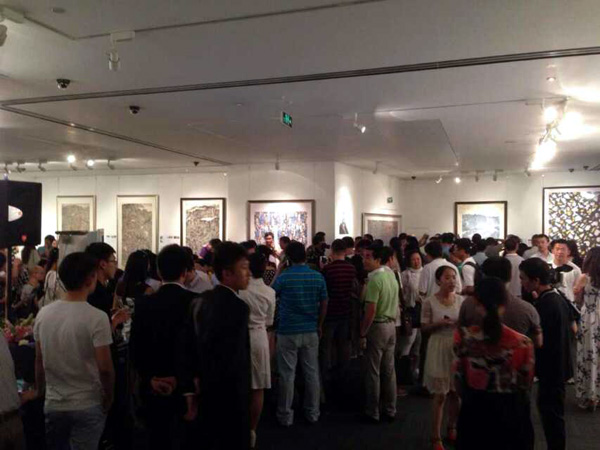 ������ǰ��.�й�ɽˮ����ʮ���������չ�ھ���Ļ