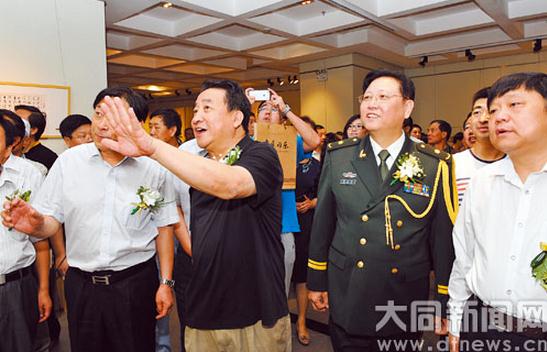 �����񾩽��黭��չ�����ͬ�Ƹ��Ļ����ν�