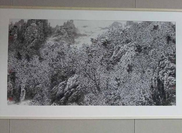 ����ī���ϡ����Ŷ���ɽˮ����Ʒչ���ڰ��տ�չ