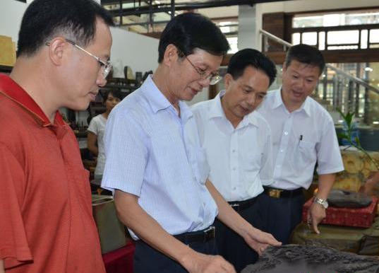 �㶫����ٰ조�ⶼʮ�ꡱ����ɾ�չ