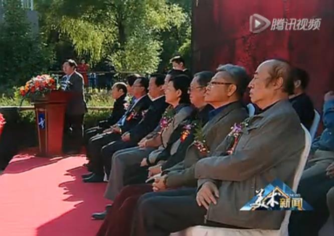 Ǭ������ ¬��˴�й���չ�����黭Ƶ��������