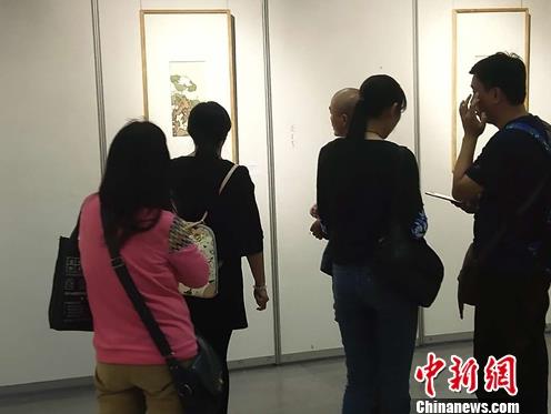 ����ˮ���ġ�����չ�Ƴ�50����滭��Ʒ