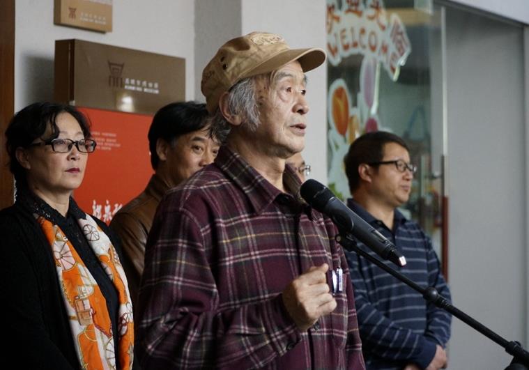 �����������������չ��������������Ļ