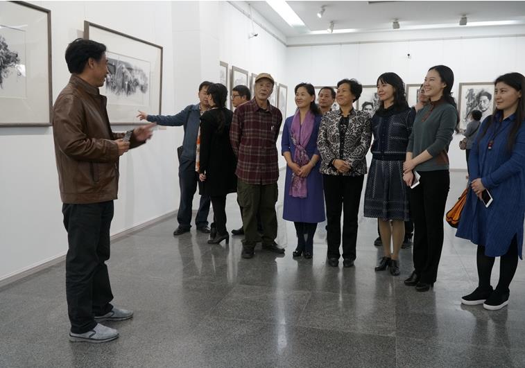 �����������������չ��������������Ļ