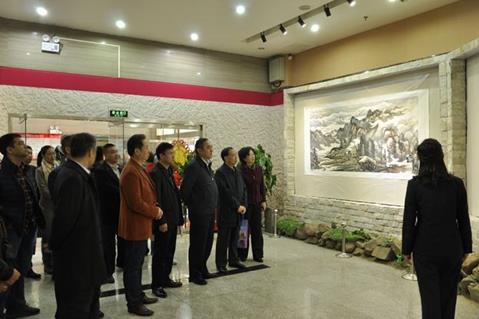 �й��Ρ��Ͷ������½���ְ���黭��Ӱչ��Ļ