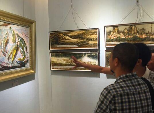 �����������ݾٰ조�䰮��ƽ����ïտ�黭Ѳչ