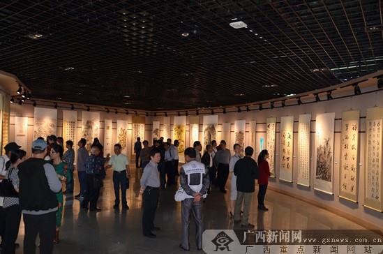 �����������黭չ��Ļ �������Ʒչ���