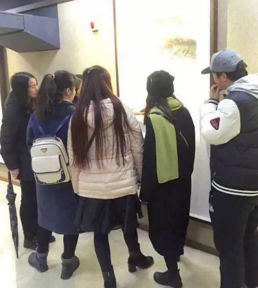 �������½�С��ɽˮ����Ʒչ�����Ļ