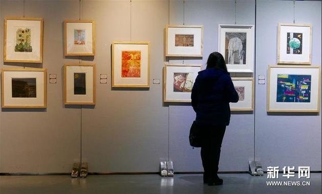 ��ʮ���콭��ʡ�滭չ�ڽ����ϲ���Ļ