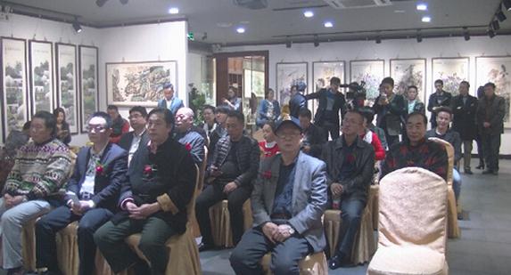 ɽˮǬ����������ɭ����Ȫ��˫��չ�ھ���Ļ