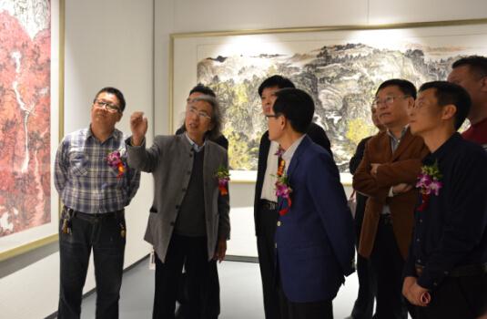 ���ط�³�ϡ����� ֣ƽ������չ�ڼ��Ͼ���