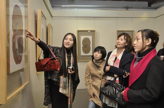 红楼钗裙——金延林红楼梦作品展暨艺术衍生品赏鉴会在京举办
