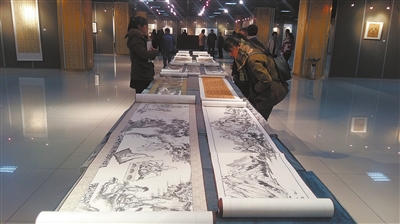 �����׽������黭��߰�ʦ����Ʒչ����