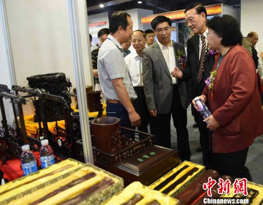 �㶫�״ξٰ�ȫ���ķ��ı���������չ