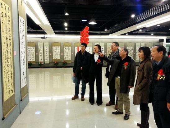 ӭ���黭������Ʒ����չ�ڱ����첩�ݾ���