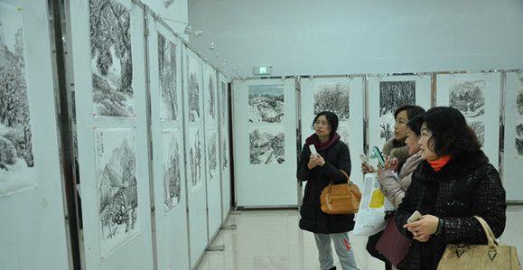 ��ɽ���黭����д���黭չ������Ļ