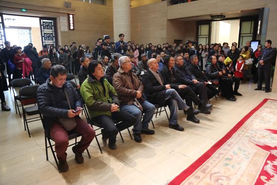 �������ѧԺ�滭ϵ��ʦ��Ʒչ�ھ���Ļ