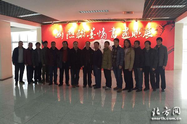 ���������黭��Ʒչ�������п�Ļ