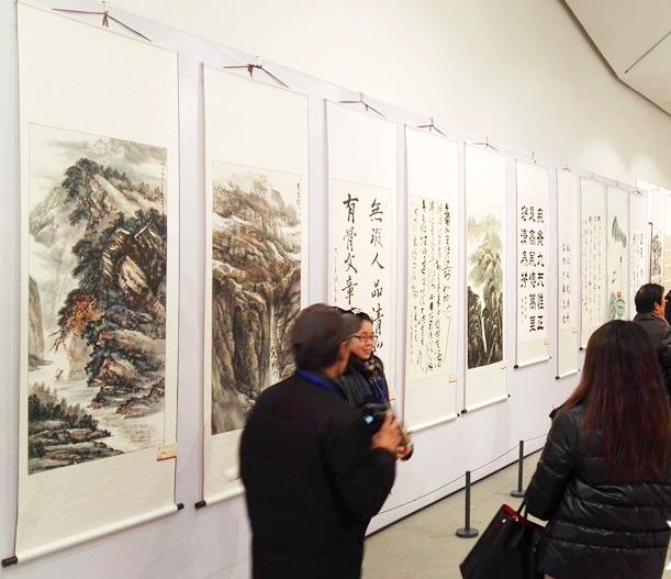 ��Ͽ���������黭��Ʒչ�����Ļ