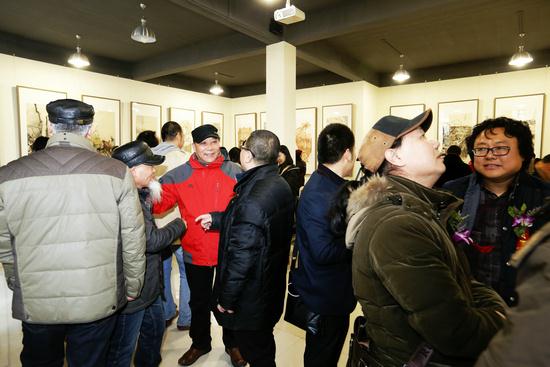 “霾”头苦干·四人艺品跨年展在北京睿德轩美术馆盛大开幕