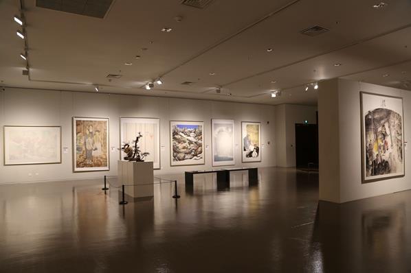 �����ȫ������������Ʒչ��¡�ؿ�Ļ