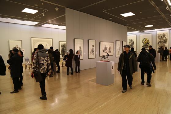 д���й�2015�й����һ�Ժ��Ʒ��չ�ھ���Ļ